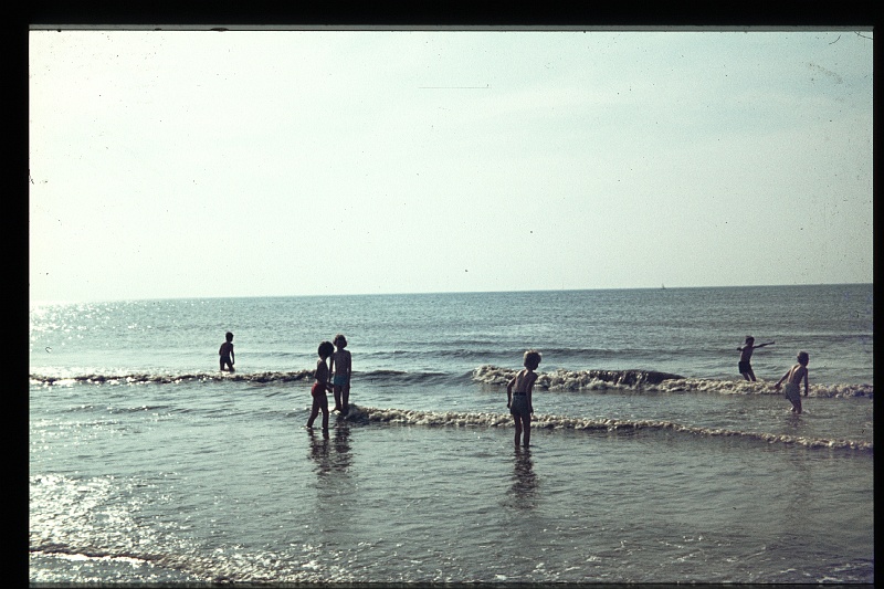 10.Wassenaarseslag jun 1973 Brigitte,Marion,Peter.JPG